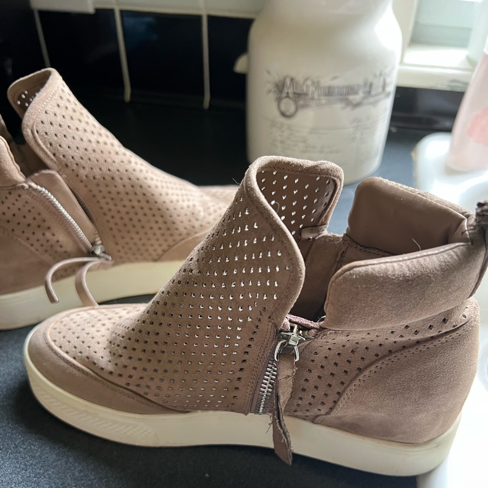 Steve Madden booties